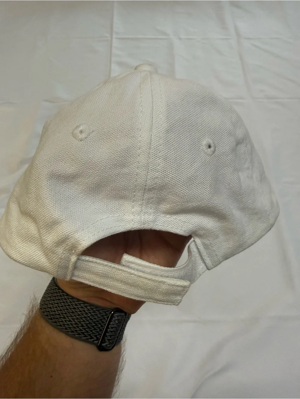Kids size 6C Y2K Dolce & Gabbana White Logo Cap with Hang Tags